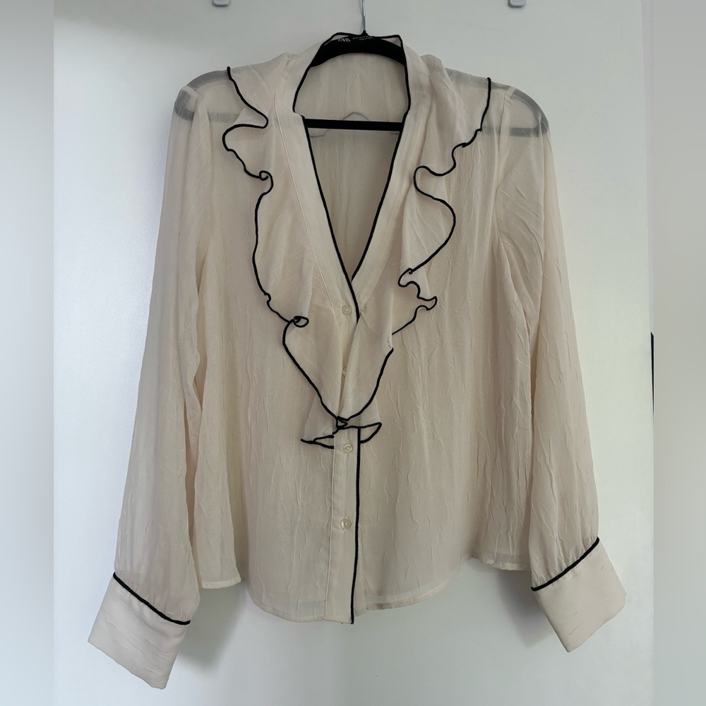 Zara Contrast Piping Ruffled Blouse